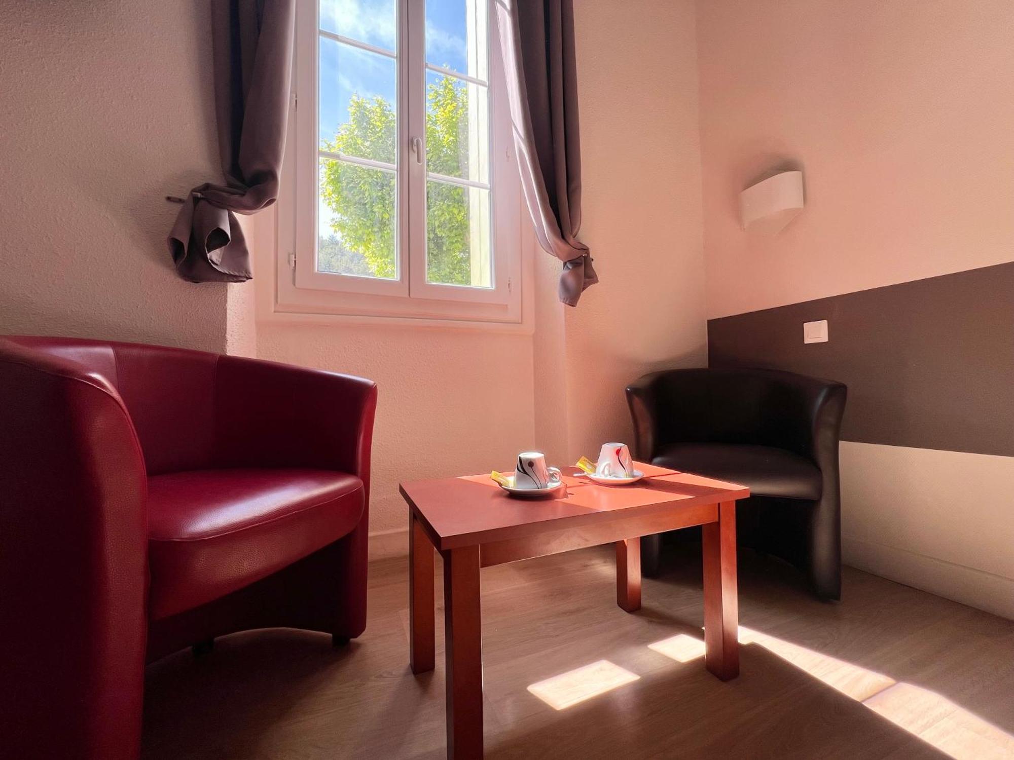 Logis Hotel Restaurant Des Thermes Lamalou-les-Bains Exterior foto